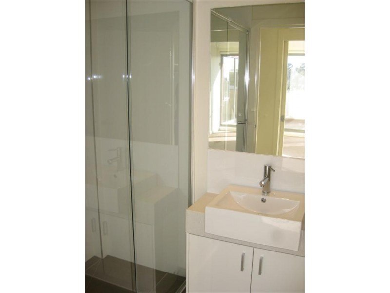 406/37-39 Station Road, Cheltenham VIC 3192