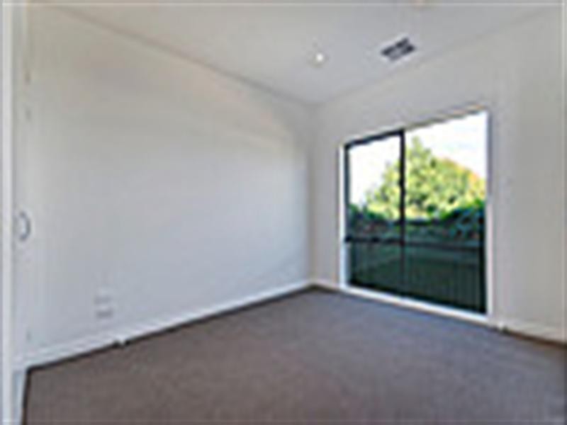 4/10 Flinders Street, Mentone VIC 3194