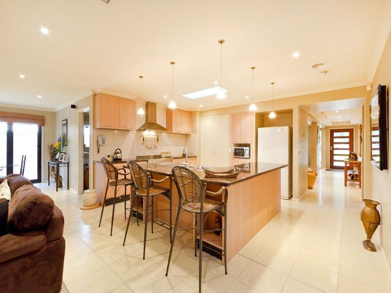 3 Serpentine Court, Waterways VIC 3195