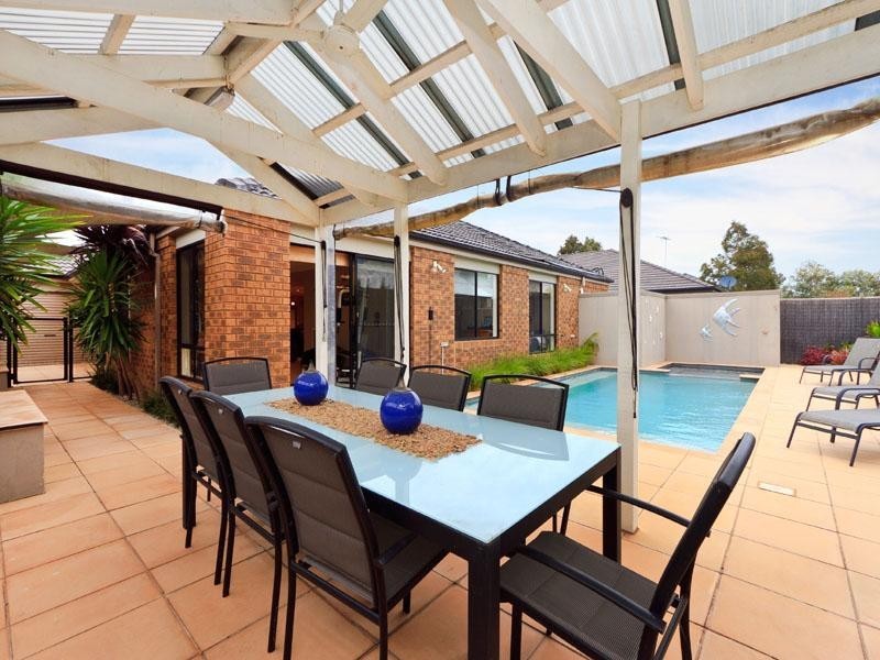 3 Serpentine Court, Waterways VIC 3195