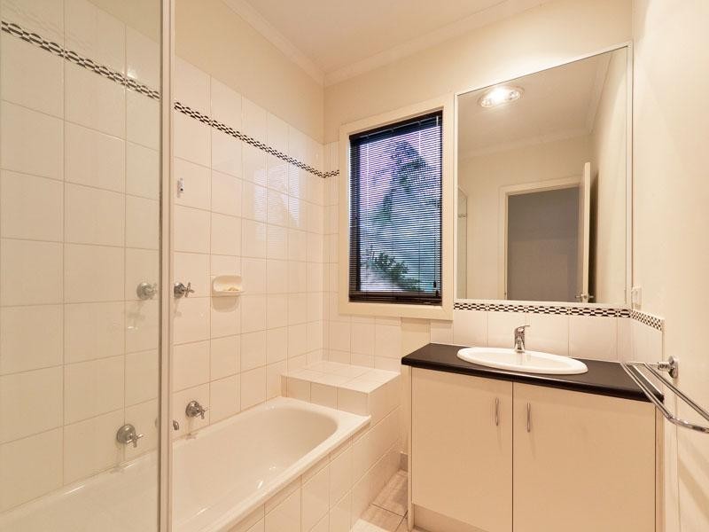 2B Blackwood Avenue, Mentone VIC 3194