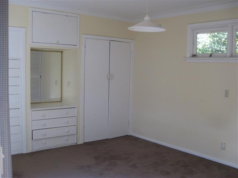 2 Rosewarne Avenue, Cheltenham VIC 3192