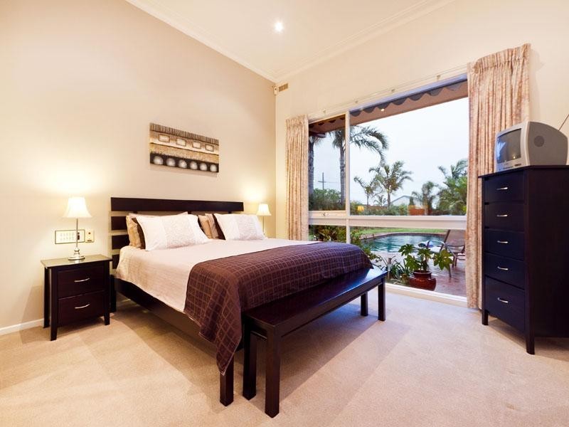 2 Bardoel Court, Dingley Village VIC 3172