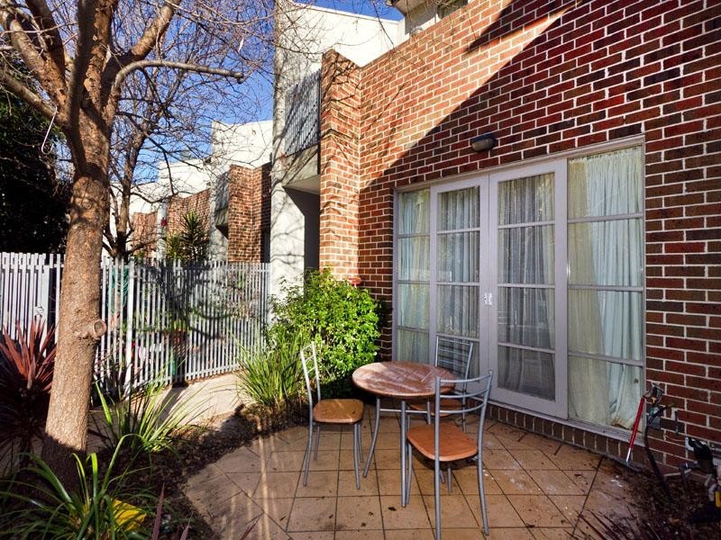 2/28 Clairmont Avenue, Bentleigh VIC 3204