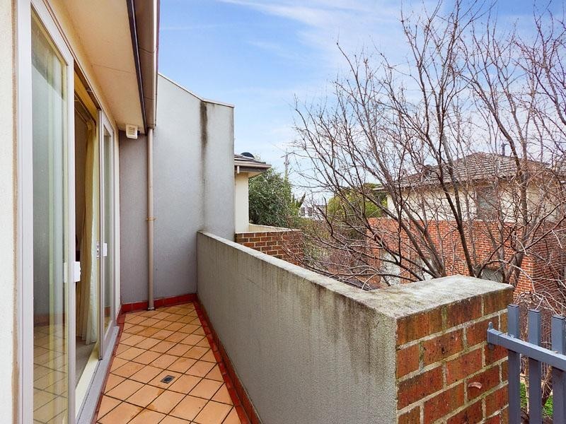 2/28 Clairmont Avenue, Bentleigh VIC 3204