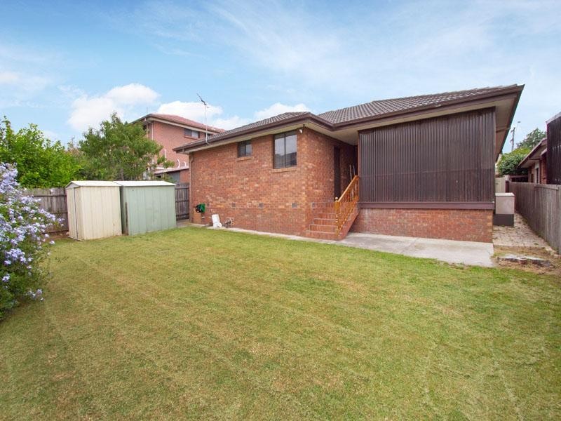 64 Chesterville Road, Cheltenham VIC 3192