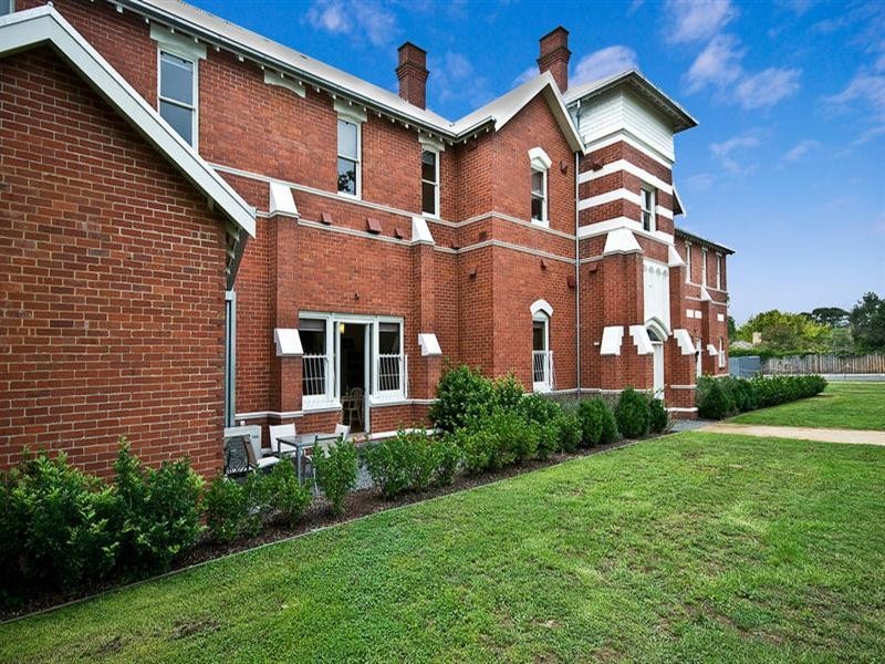 6/3 Evergreen Circuit, Cheltenham VIC 3192