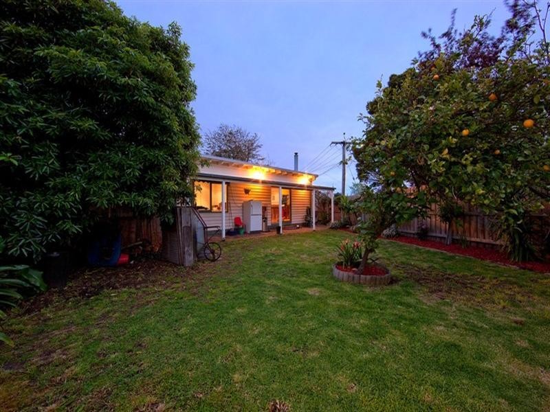 1 Ward Street, Cheltenham VIC 3192