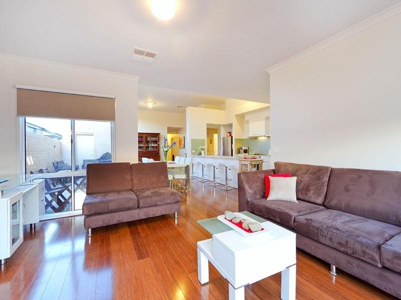 15 Cottongum Avenue, Keysborough VIC 3173