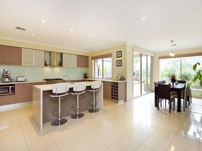 14 Teeside Way, Keysborough VIC 3173