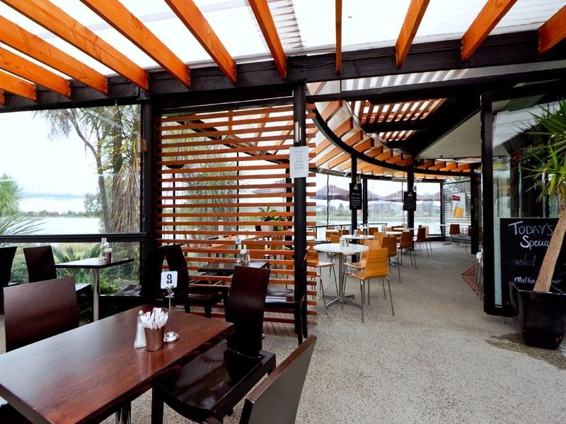 1 Lake King Circle, Waterways VIC 3195