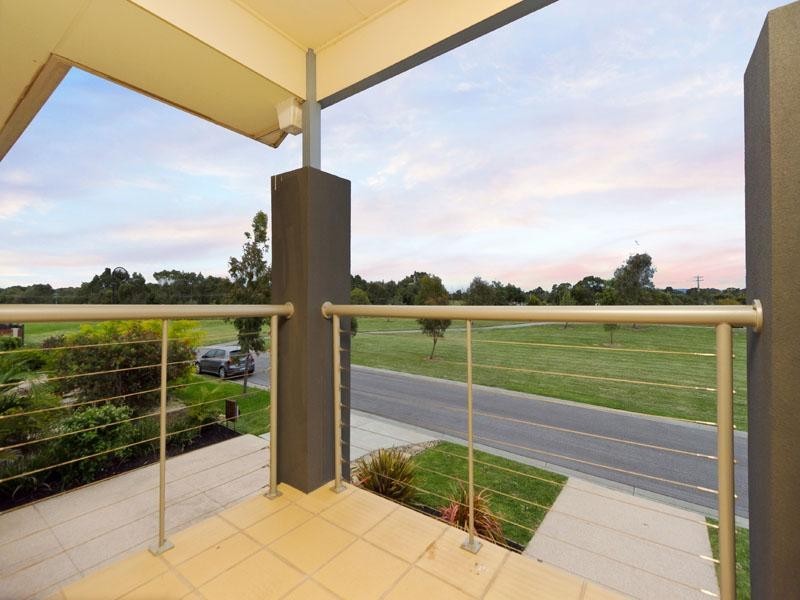 14 Shoalwater Drive, Waterways VIC 3195