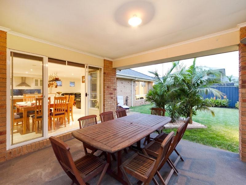 14 Shoalwater Drive, Waterways VIC 3195