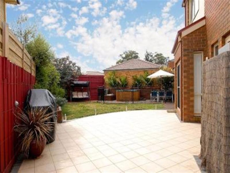 24 Baltusrol Circuit, Heatherton VIC 3202