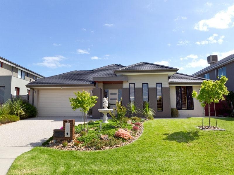 5 Moonrise Close, Waterways VIC 3195