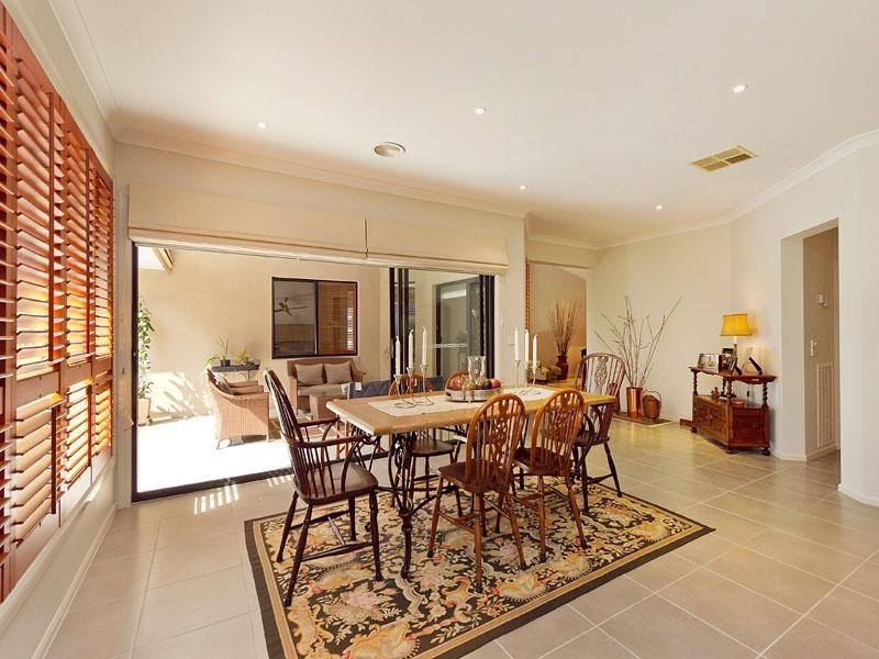 5 Moonrise Close, Waterways VIC 3195