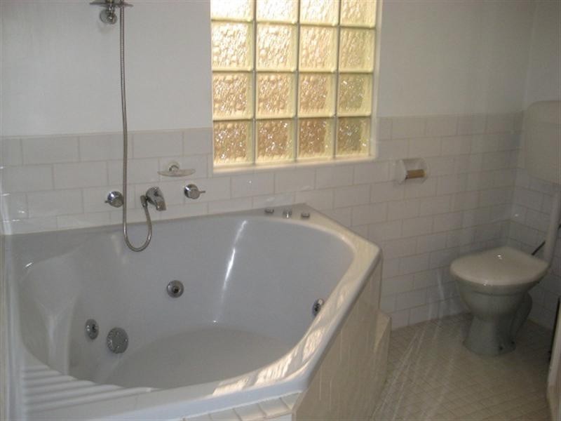 1/130 Warrigal Road, Mentone VIC 3194