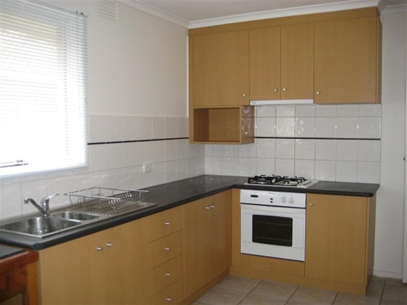 1/32 Tulip Grove, Cheltenham VIC 3192