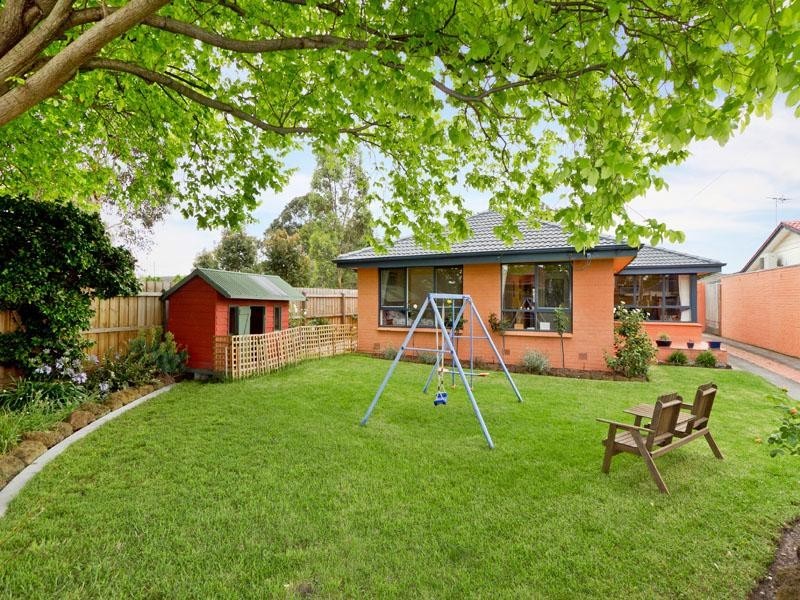 1 Madison Court, Cheltenham VIC 3192