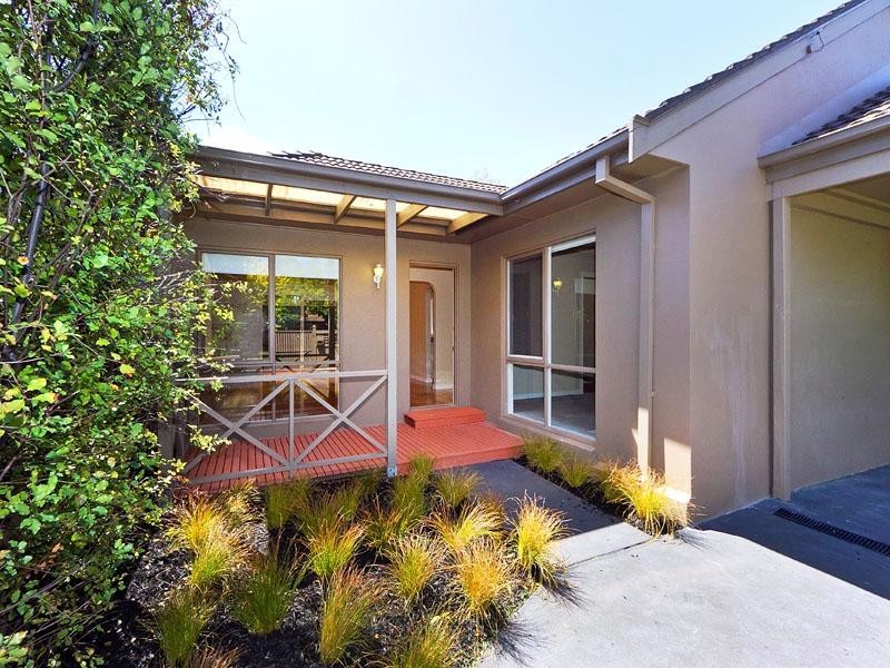 2A Haines Street, Cheltenham VIC 3192