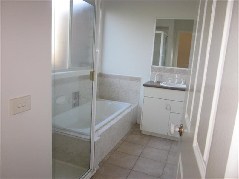 2/44 Elliott Street, Cheltenham VIC 3192