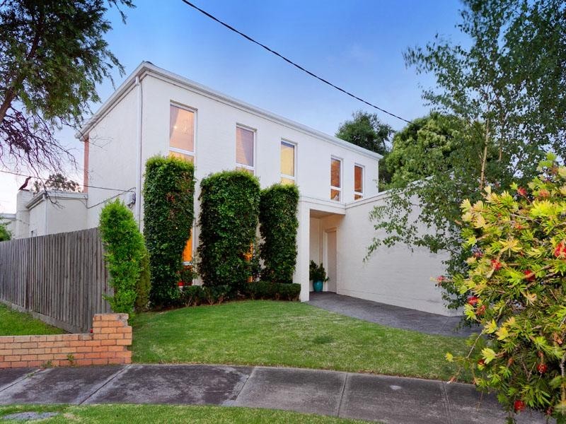 1 Maple Court, Cheltenham VIC 3192