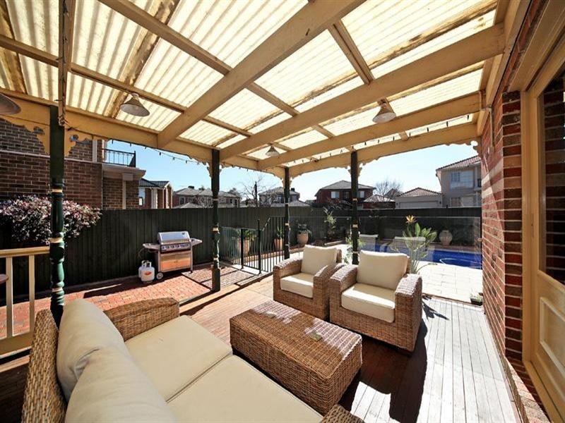 2 Donna Close, Dingley Village VIC 3172