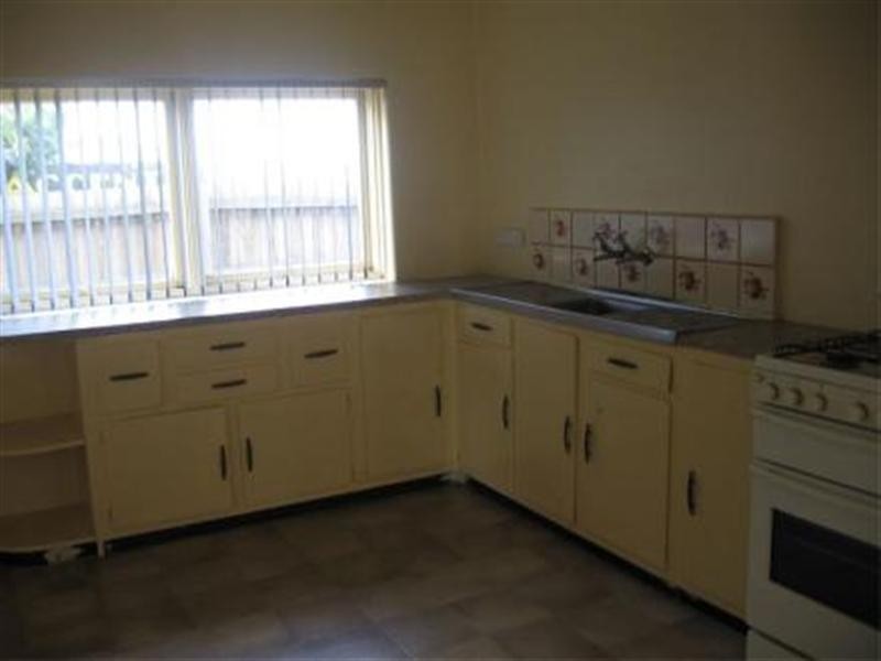 2/1379 Nepean Highway, Cheltenham VIC 3192