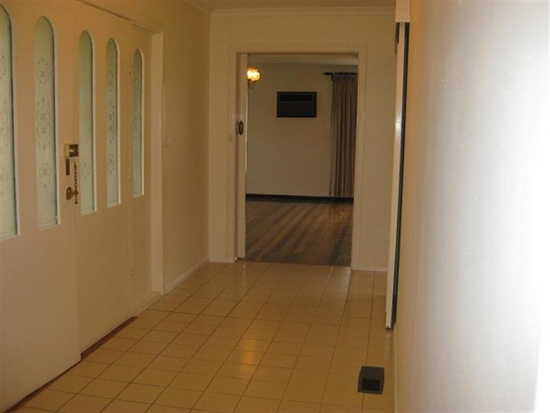 50 Lorna Street, Cheltenham VIC 3192