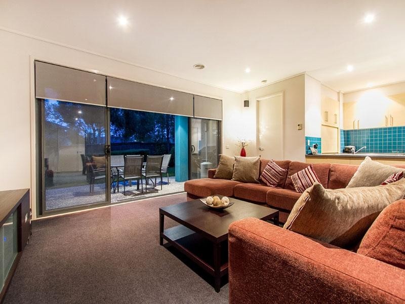 15 Fisher Mews, Waterways VIC 3195