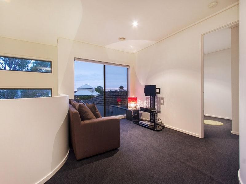 15 Fisher Mews, Waterways VIC 3195