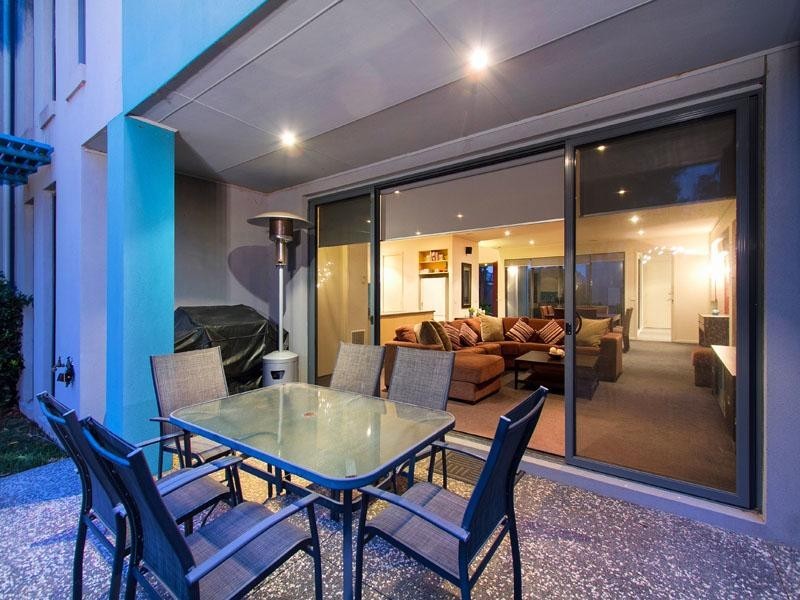 15 Fisher Mews, Waterways VIC 3195