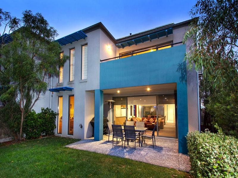 15 Fisher Mews, Waterways VIC 3195