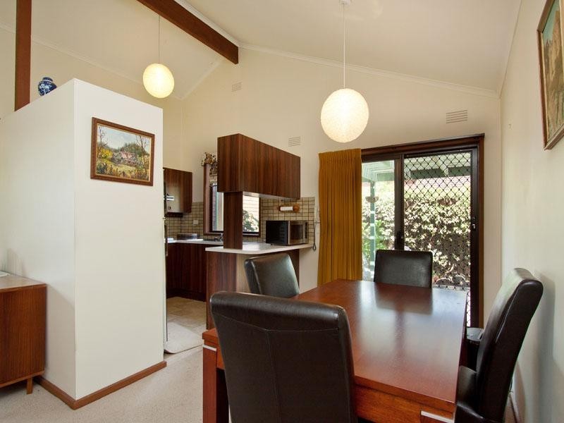 35 Woodland Drive, Cheltenham VIC 3192