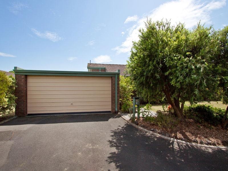 35 Woodland Drive, Cheltenham VIC 3192