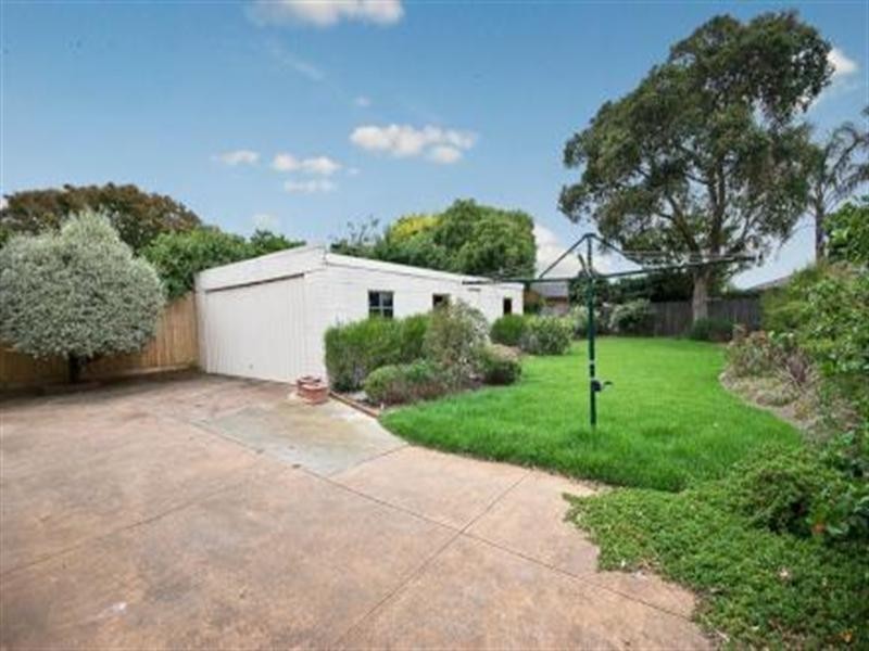 24 Lorna Street, Cheltenham VIC 3192
