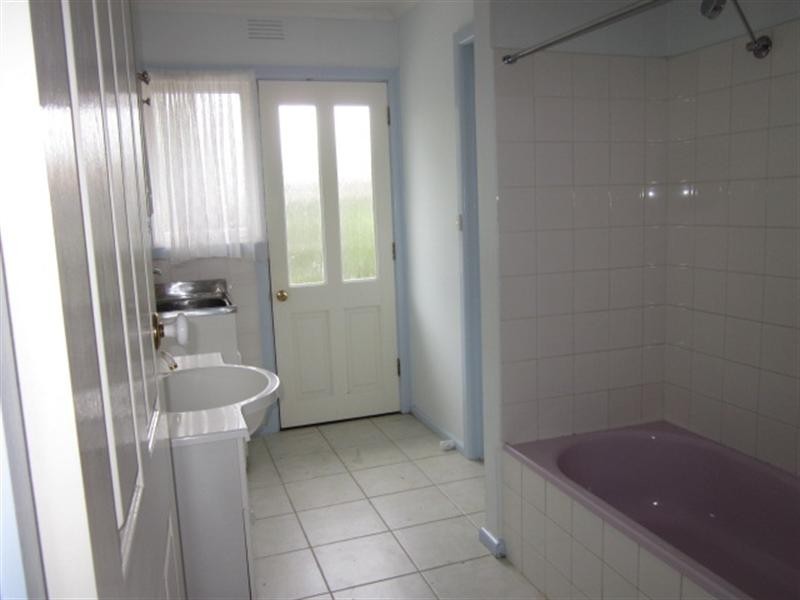 2/1-3 Elman Road, Cheltenham VIC 3192