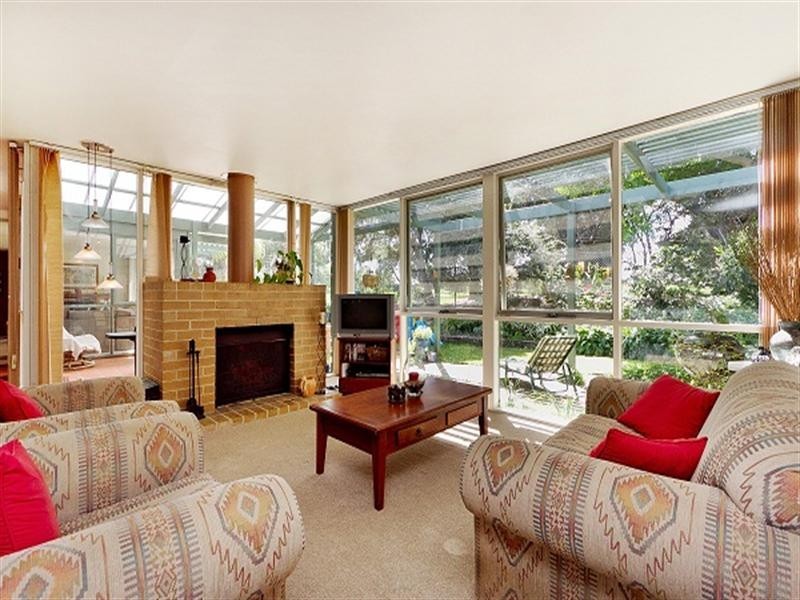 5 Hamlet Place, Dingley Village VIC 3172