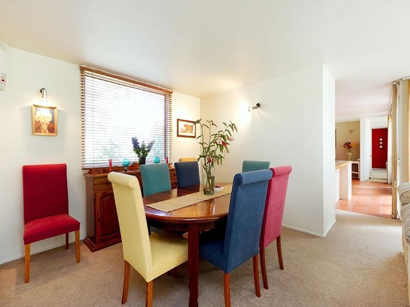 5 Hamlet Place, Dingley Village VIC 3172