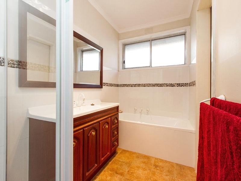 34 Nancy Street, Cheltenham VIC 3192