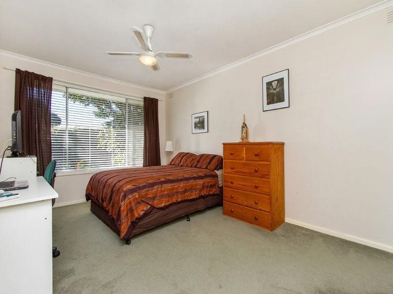 34 Nancy Street, Cheltenham VIC 3192