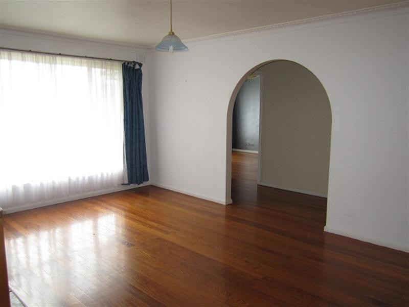 35 Golf View Road, Heatherton VIC 3202