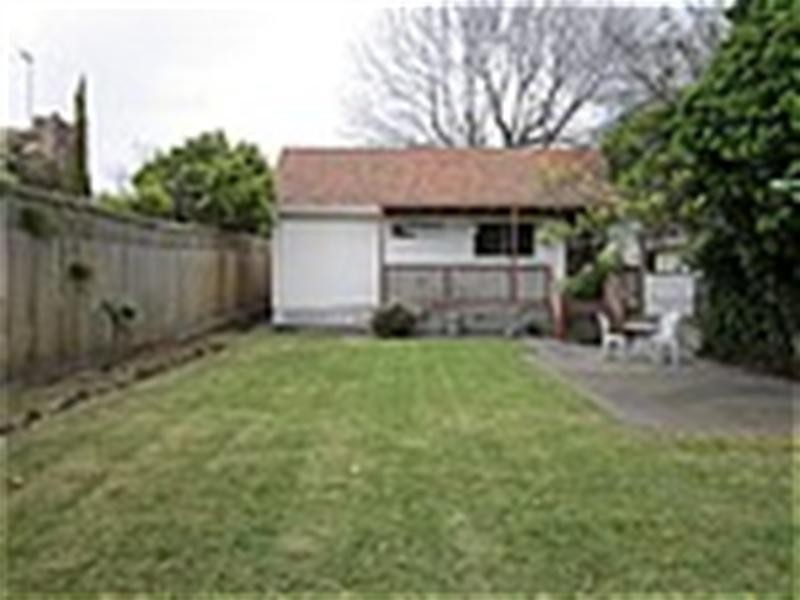 18 Mernda Street, Cheltenham VIC 3192