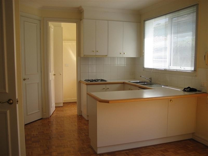 11 Martens Place, Dingley Village VIC 3172