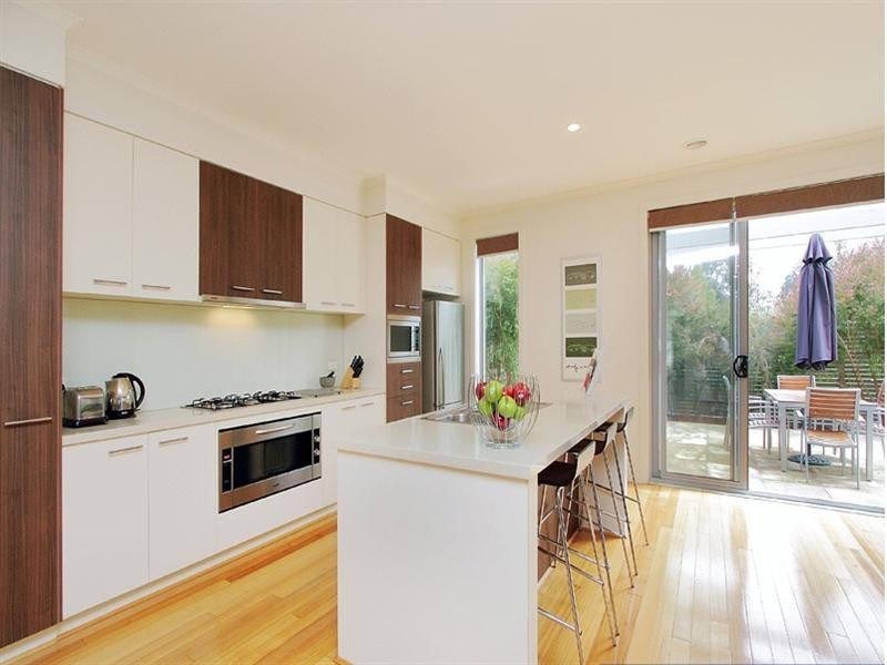 13 Linlithgow Terrace, Waterways VIC 3195