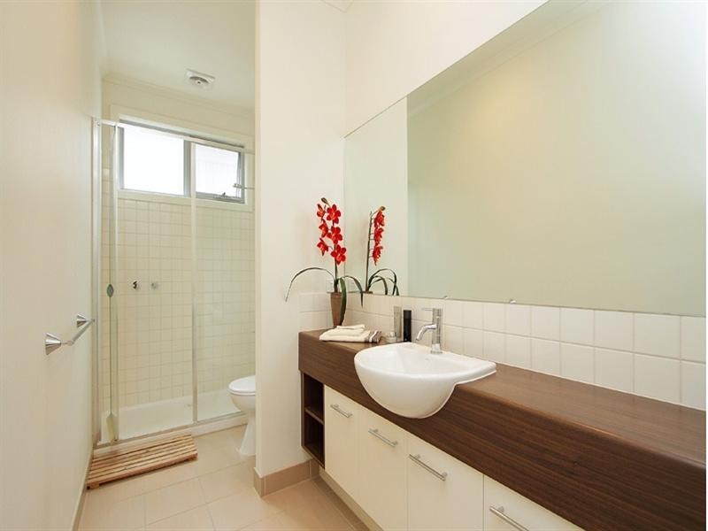 13 Linlithgow Terrace, Waterways VIC 3195