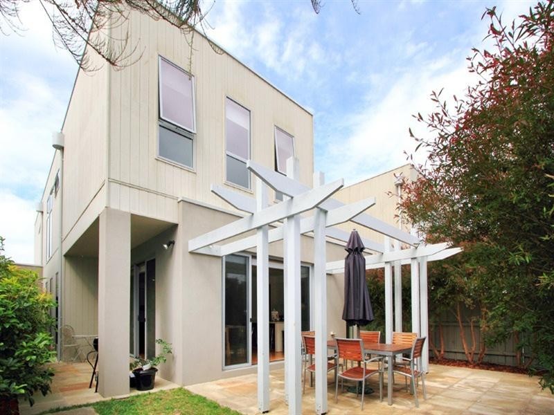 13 Linlithgow Terrace, Waterways VIC 3195
