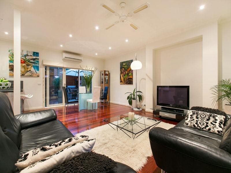 1/26 Delos Street, Oakleigh South VIC 3167