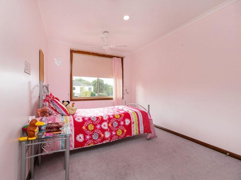 2 Juan Court, Dingley Village VIC 3172