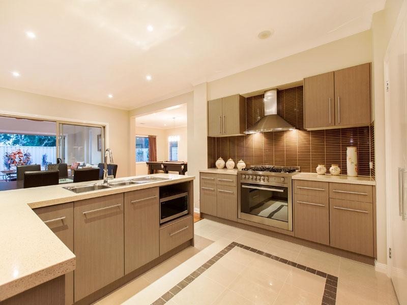 23 Jolimont Place, Dingley Village VIC 3172